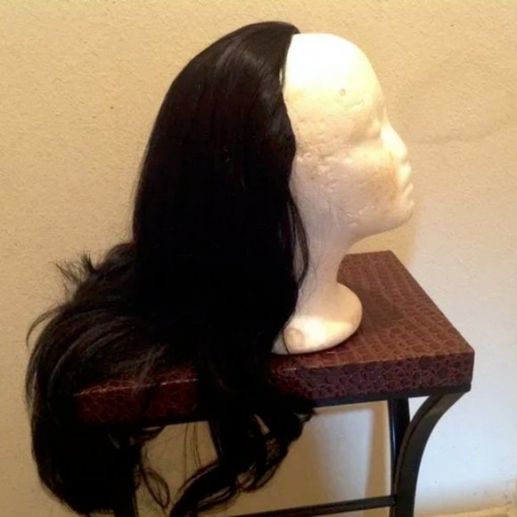 Outre' Quick Weave Black Synthetic Long Wig - Picture 2 of 9